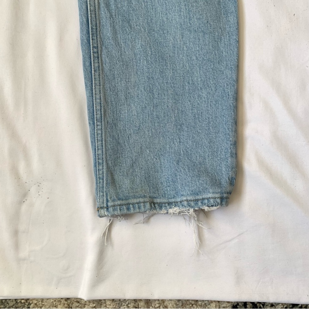 A&F The Dad High Rise Crossover Jeans - Picture 7 of 9